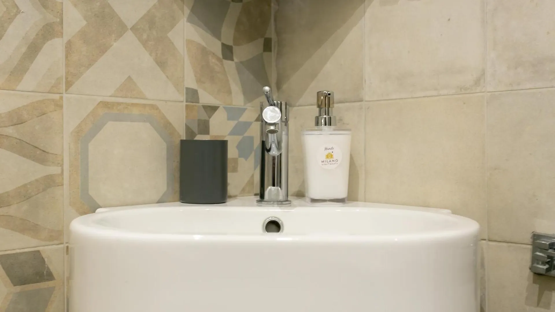 Milano Apartments S Agostino - Porta Genova 0*, Milan Italy