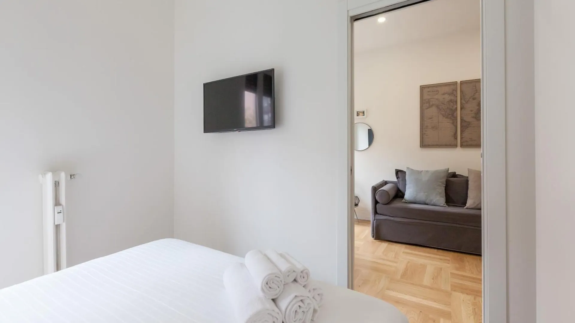 Milano Apartments S Agostino - Porta Genova 0*,
