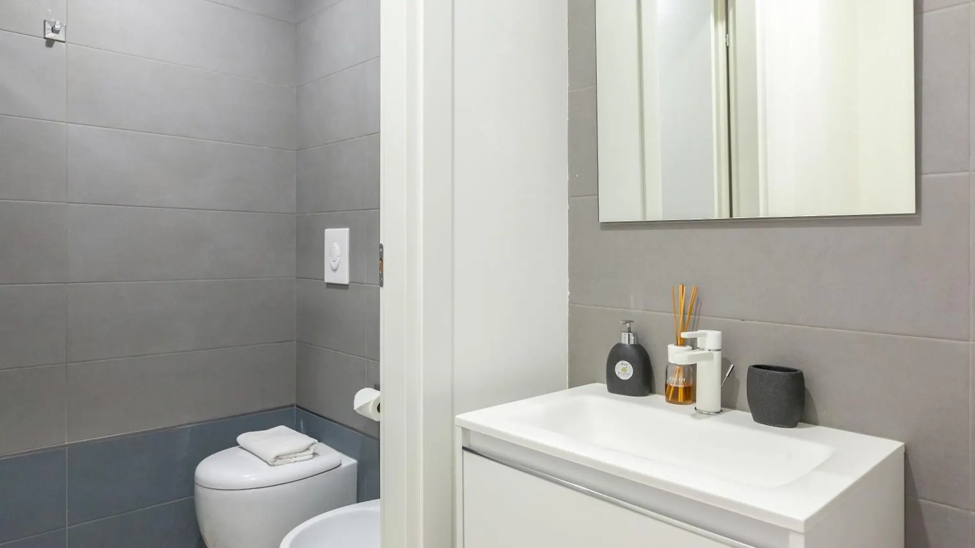 Milano Apartments S Agostino - Porta Genova