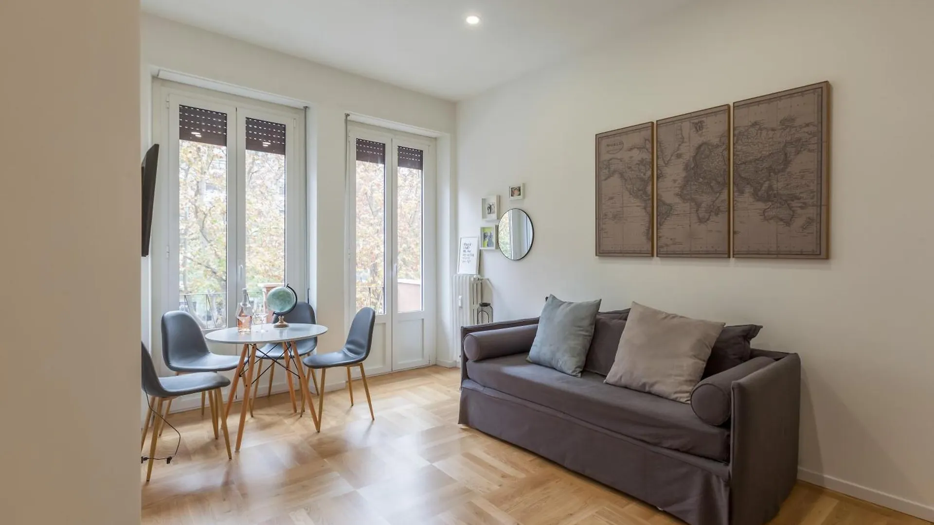 Milano Apartments S Agostino - Porta Genova 0*, Milán